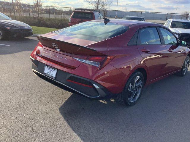 new 2025 Hyundai Elantra car, priced at $25,175