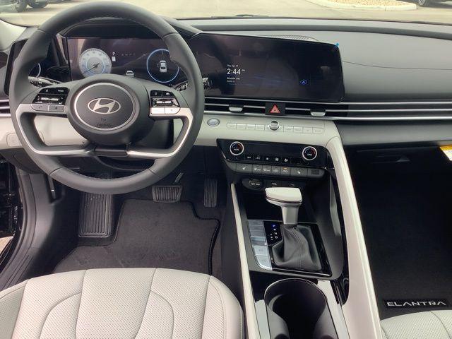 new 2025 Hyundai Elantra car, priced at $28,595