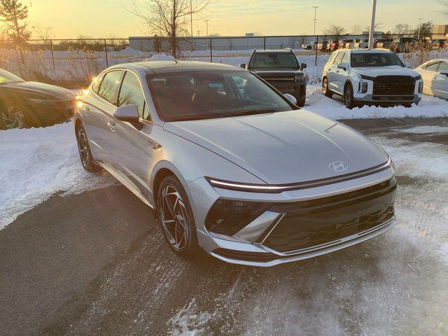 new 2025 Hyundai Sonata car, priced at $32,490