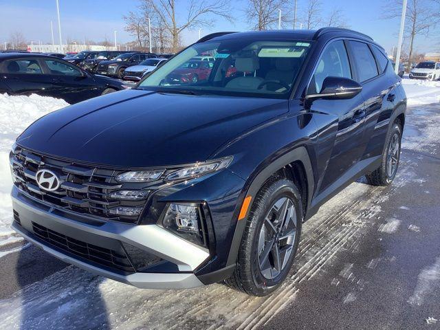 new 2025 Hyundai Tucson Hybrid car, priced at $38,404