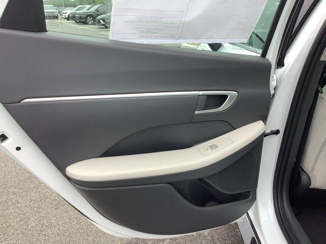 new 2025 Hyundai Sonata car, priced at $30,355