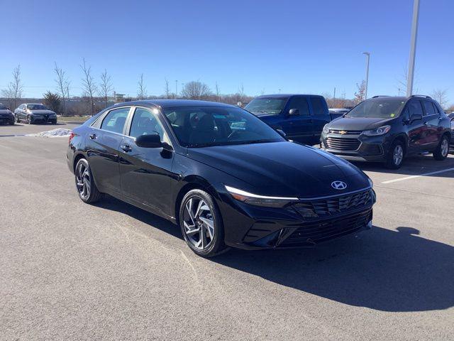 new 2025 Hyundai Elantra car, priced at $27,220