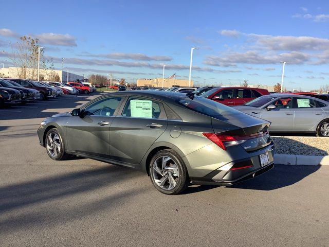 new 2025 Hyundai Elantra car, priced at $28,090