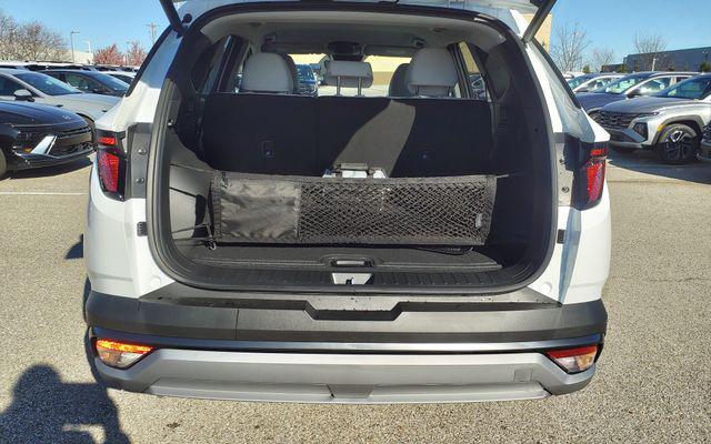 new 2026 Hyundai TUCSON Hybrid car, priced at $36,580