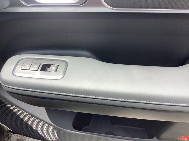 new 2025 Hyundai Santa Fe car, priced at $39,634