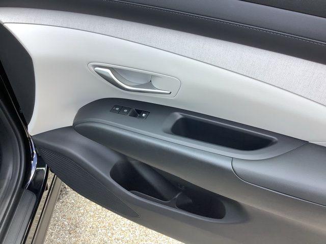 new 2025 Hyundai Tucson car, priced at $31,290