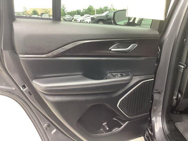used 2022 Jeep Grand Cherokee car, priced at $30,988