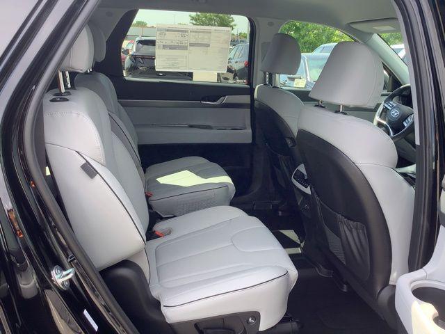 new 2025 Hyundai Palisade car, priced at $42,035
