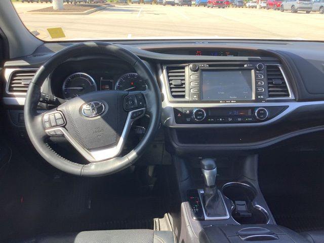 used 2019 Toyota Highlander Hybrid car, priced at $28,990