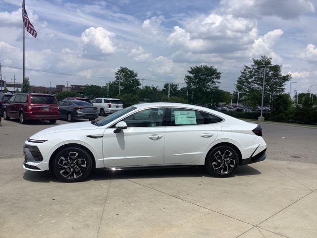 new 2024 Hyundai Sonata car, priced at $31,210