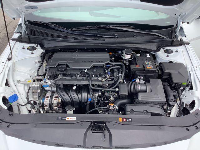 new 2025 Hyundai Elantra car, priced at $25,500