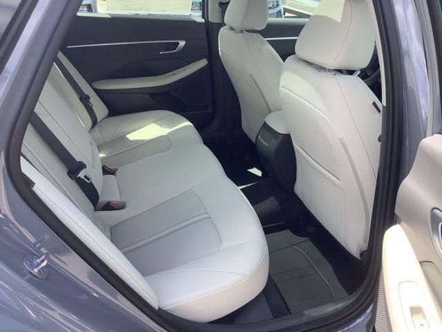 new 2025 Hyundai ELANTRA HEV car, priced at $27,200