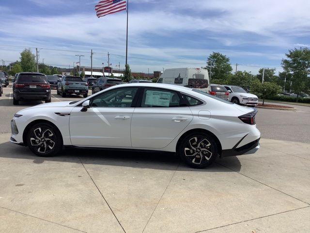 new 2024 Hyundai Sonata car, priced at $31,205