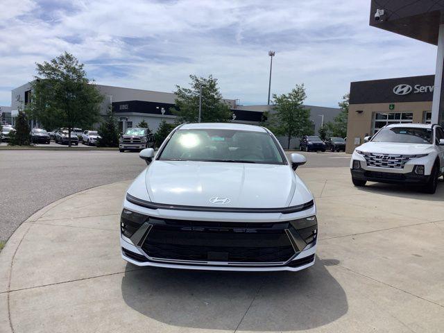 new 2024 Hyundai Sonata car, priced at $31,205