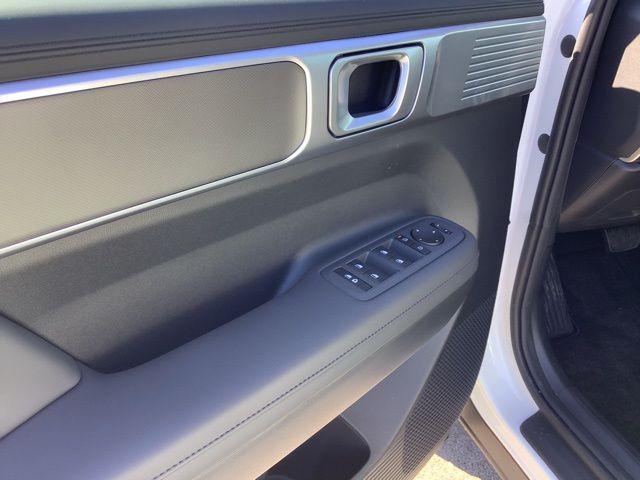 new 2025 Hyundai Santa Fe car, priced at $43,589