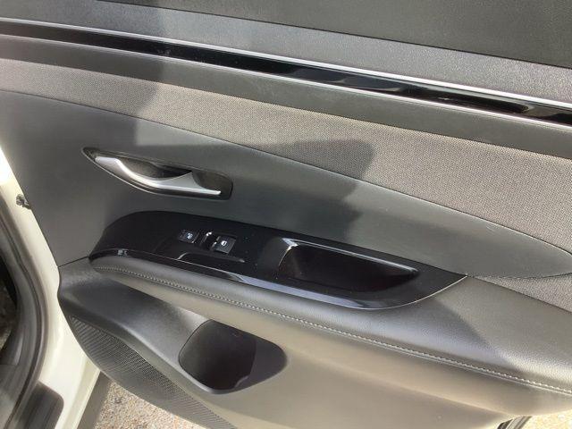 used 2022 Hyundai TUCSON Hybrid car, priced at $26,988