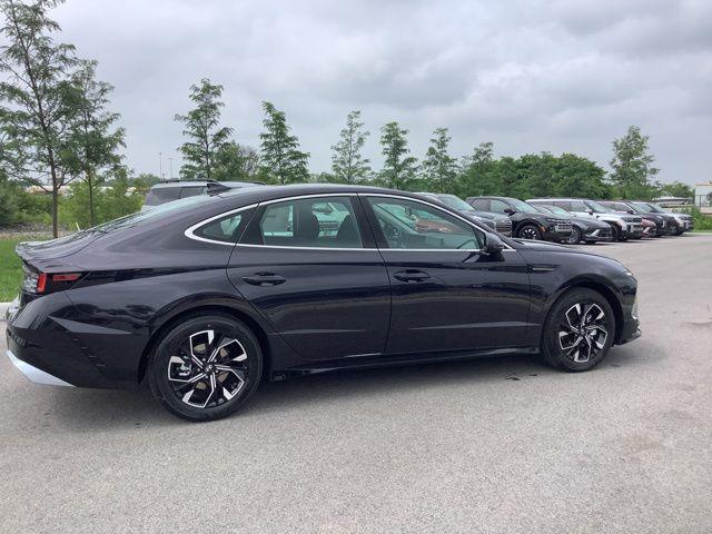 new 2025 Hyundai Sonata car, priced at $29,845