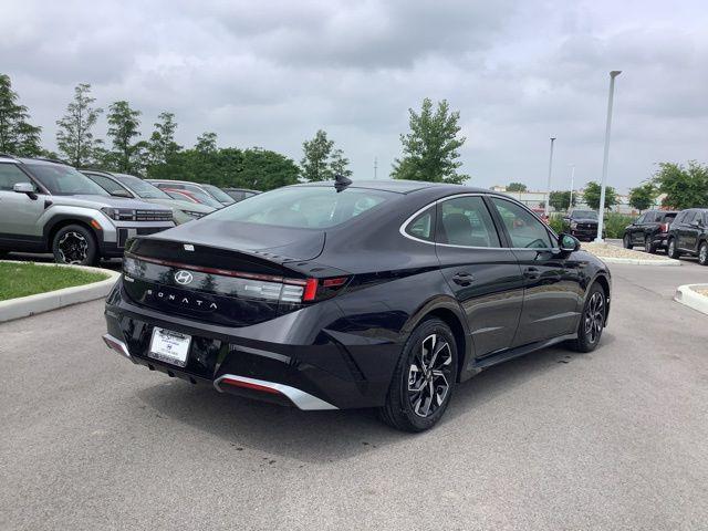 new 2025 Hyundai Sonata car, priced at $29,845