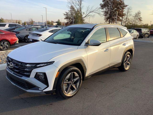 new 2025 Hyundai Tucson car, priced at $35,050