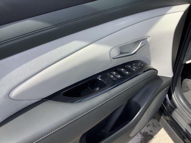 new 2025 Hyundai Tucson car, priced at $42,435