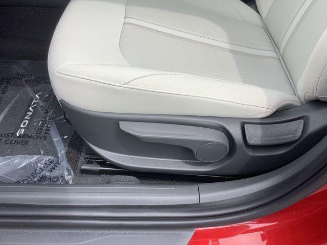 new 2025 Hyundai Sonata car, priced at $29,160