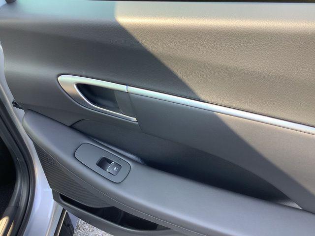 new 2025 Hyundai Sonata car, priced at $29,775
