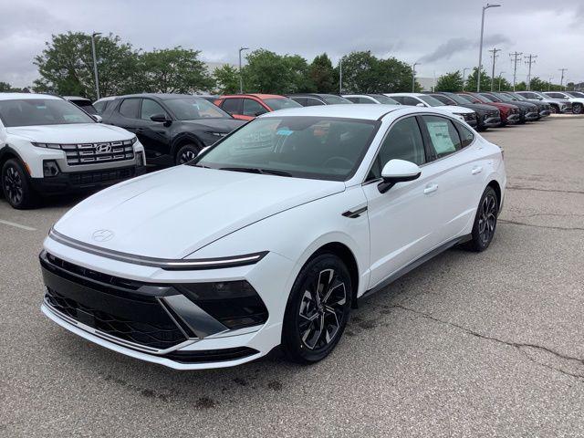 new 2025 Hyundai Sonata car, priced at $30,523