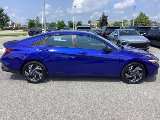 new 2025 Hyundai Elantra car, priced at $25,015