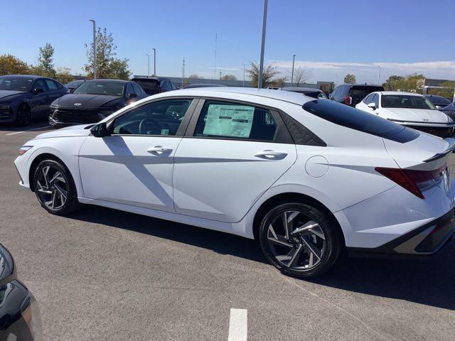 new 2025 Hyundai Elantra HEV car, priced at $29,260