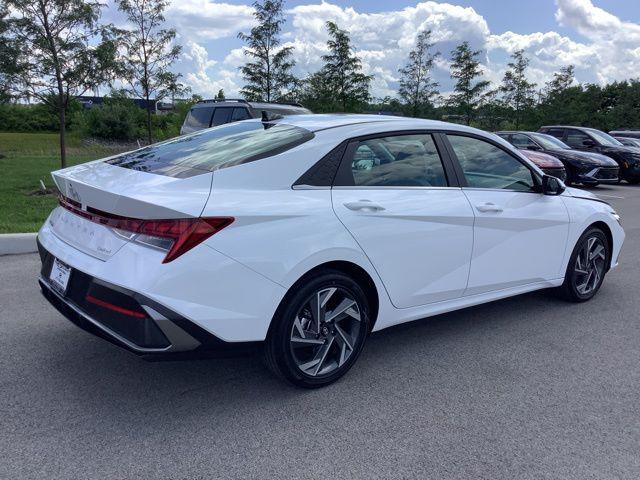 new 2025 Hyundai Elantra car, priced at $29,125