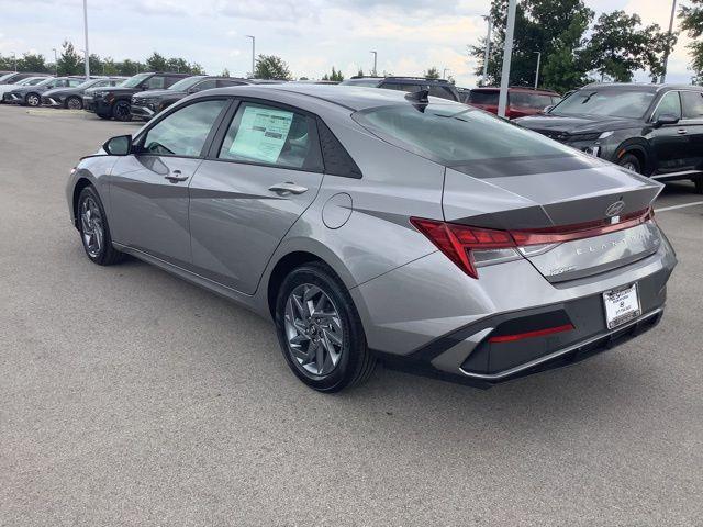 new 2025 Hyundai ELANTRA HEV car, priced at $27,265