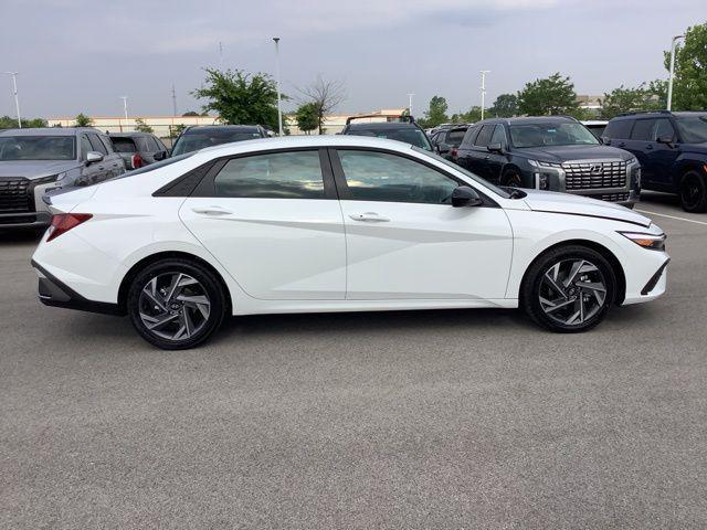 new 2025 Hyundai Elantra car, priced at $25,225