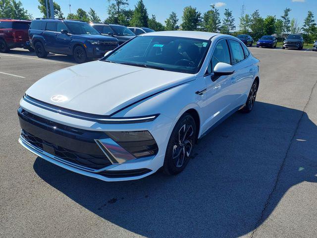 new 2025 Hyundai Sonata car, priced at $30,290