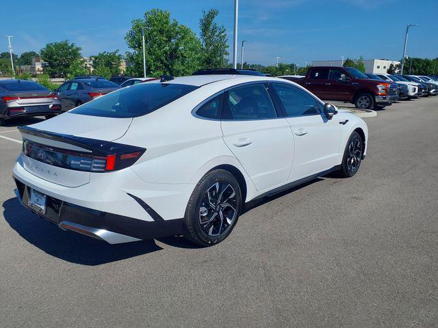 new 2025 Hyundai Sonata car, priced at $30,290