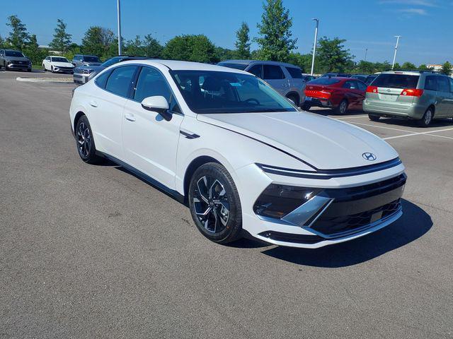 new 2025 Hyundai Sonata car, priced at $30,290