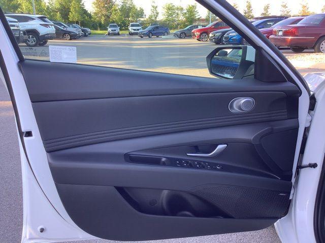 new 2025 Hyundai Elantra car, priced at $29,130