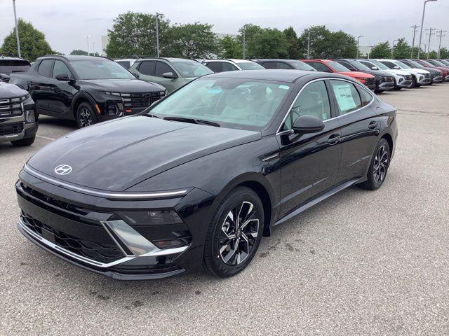 new 2025 Hyundai Sonata car, priced at $31,290