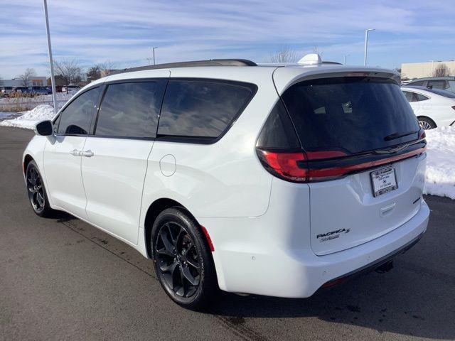 used 2022 Chrysler Pacifica car, priced at $34,988