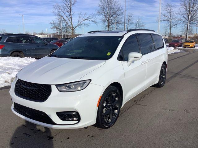 used 2022 Chrysler Pacifica car, priced at $34,988