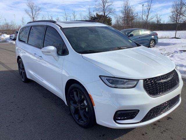 used 2022 Chrysler Pacifica car, priced at $34,988