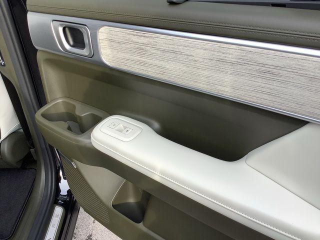 new 2025 Hyundai SANTA FE HEV car, priced at $51,864