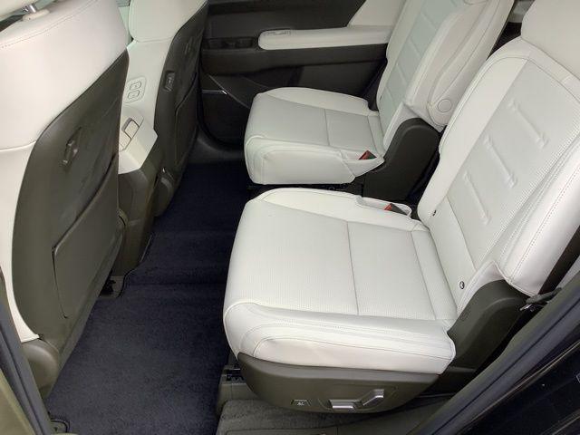 new 2025 Hyundai SANTA FE HEV car, priced at $51,864