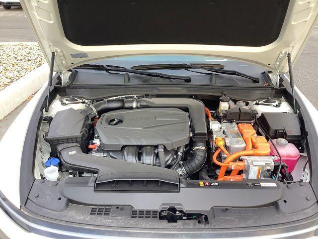 new 2025 Hyundai Sonata Hybrid car, priced at $39,630