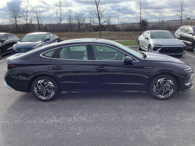 new 2025 Hyundai Sonata car, priced at $32,505