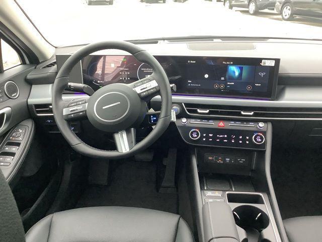 new 2025 Hyundai Sonata Hybrid car, priced at $39,865