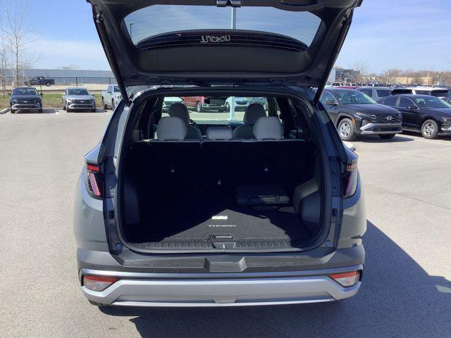 new 2025 Hyundai Tucson car, priced at $42,355