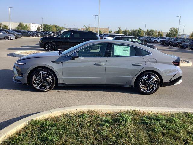 new 2026 Hyundai Sonata car, priced at $32,175