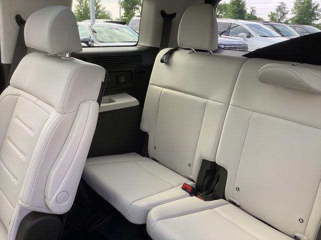 new 2025 Hyundai SANTA FE HEV car, priced at $51,930