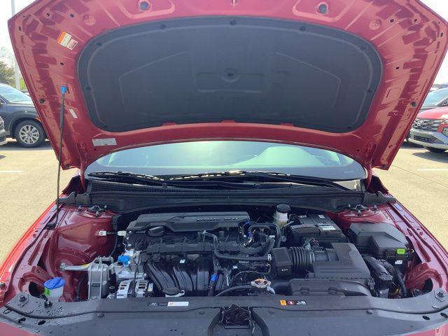 new 2025 Hyundai Elantra car, priced at $25,565