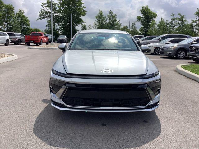new 2025 Hyundai Sonata Hybrid car, priced at $33,040